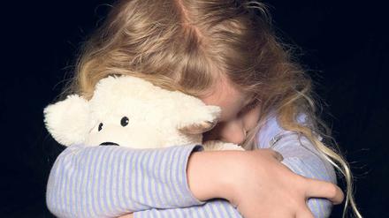 Alleingelassen. Kinder von Menschen mit psychischen Störungen wissen oft nicht, an wen sie sich wenden können.