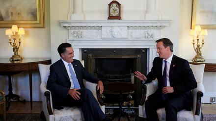 Die Beziehung zwischen Mitt Romney (links) und David Cameron (rechts) bleibt ganz weit entfernt von "Special".
