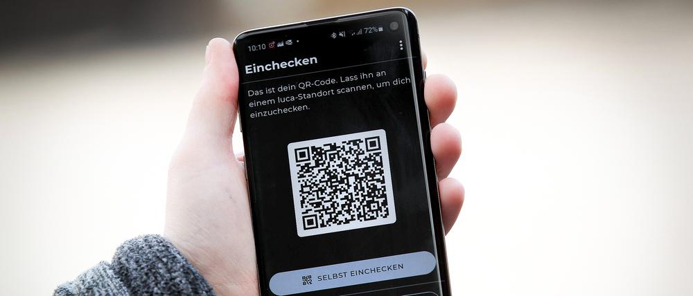 In vielen Restaurants, Geschäften und Kultureinrichtungen können sich Besucher per Knopfdruck registrieren.