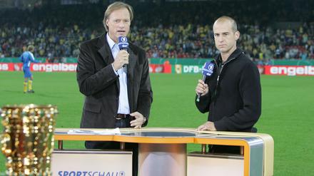 ...und er kommentiert bei Länderspiel-Übertragungen im Ersten. 