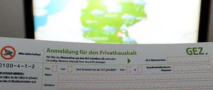 GEZ: In Zukunft gibt es für jeden Haushalt dieselbe Abgabe. Dagegen klagt ein Bayer.