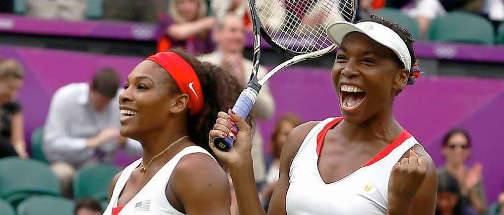 Die Williams-Schwestern holten in London nach den Siegen in Sydney 2000 und in Peking 2008 bereits ihr drittes Doppel-Gold .