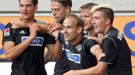 Freude zum Auftakt: Aufsteiger VfR Aalen gelang beim 4:1-Auswärtssieg ein gelungener Start in die Saison.