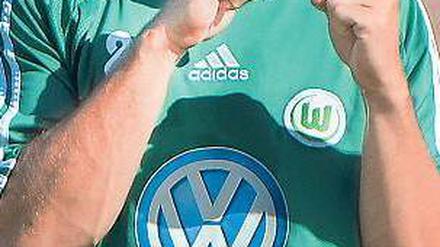Wieder in grün. Im Mai 2011 ließ er den VfL im Stich, nun ist Diego zurück. Foto: dpa