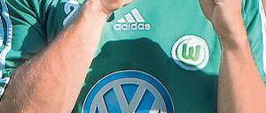 Wieder in grün. Im Mai 2011 ließ er den VfL im Stich, nun ist Diego zurück. Foto: dpa
