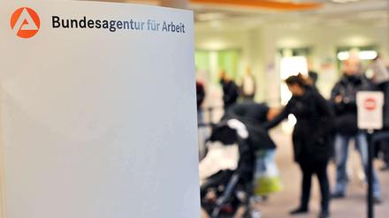 Saisonbedingt steigt die Arbeitslosigkeit in Deutschland an.