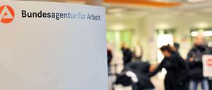 Saisonbedingt steigt die Arbeitslosigkeit in Deutschland an.