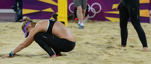 Enttäuscht. Sara Goller (r.) und Laura Ludwig unterlagen den Weltmeisterinnen.