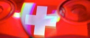 Der Kauf umstrittener Steuer-CD's führt zu Spannungen zwischen der Schweiz und Deutschland.