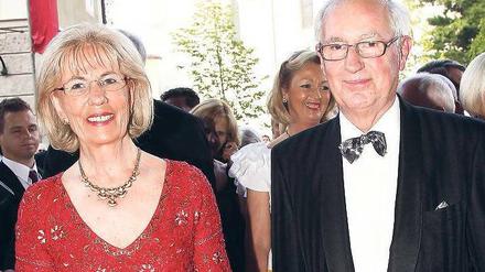 Streitbar. Erich Kellerhals und seine Frau Helga gründeten 1979 Media-Markt. Foto: p-a/dpa