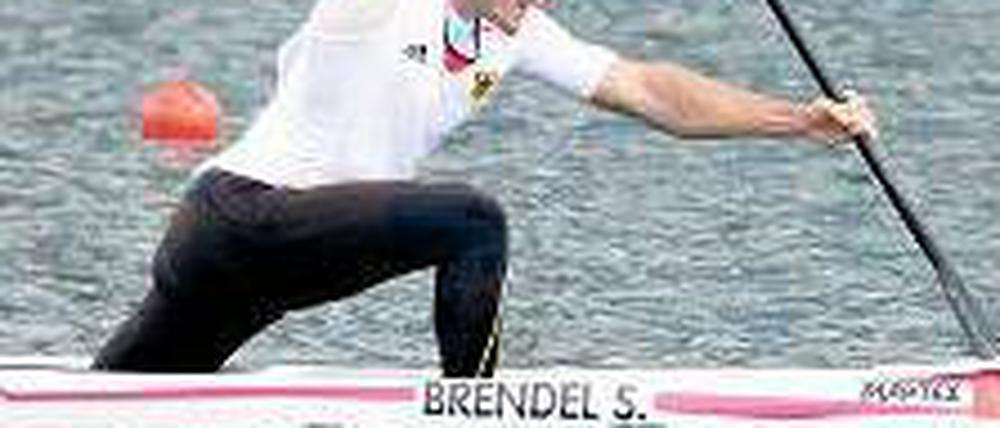 Holz bricht, Carbon nicht. Brendel hat sich für Olympia neues Material anfertigen lassen. Heute will er damit Gold gewinnen.Foto: dapd