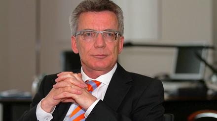 Verteidigungsminister Thomas de Mazière (CDU) kritisiert im Tagesspiegel-Interview seine Parteikollegen.