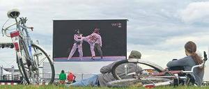 Sport bis zum Umfallen. Selten war es voll auf dem Tempelhofer Feld. Foto: dpa/Brakemeier