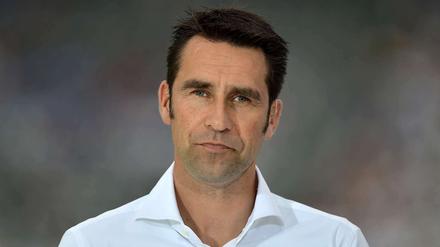Nur nach Hause geht er nicht: Herthas Manager Michael Preetz.