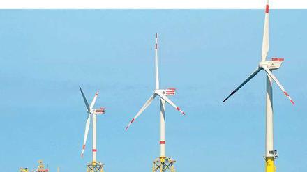 Teuer. Allein die Leitungen für die Anbindung der Wasserwindparks kosten mehr als eine Milliarde Euro je Gigawattstunde Strom.