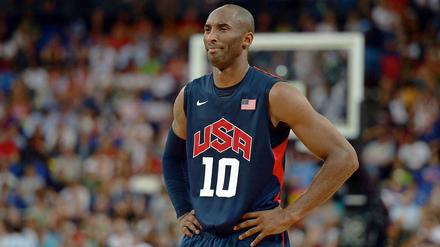 Star des Anstoßes: Kobe Bryant hat eine Debatte entfacht, die das US-Team bis ins Olympia-Finale verfolgt.