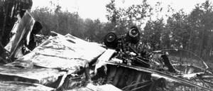 Katastrophe am Waldrand. Schon kurz nach dem Start in Schönefeld gab es technische Probleme, über Cottbus drehte der Kapitän das Flugzeug - schaffte aber nur den Weg bis Königs Wusterhausen.