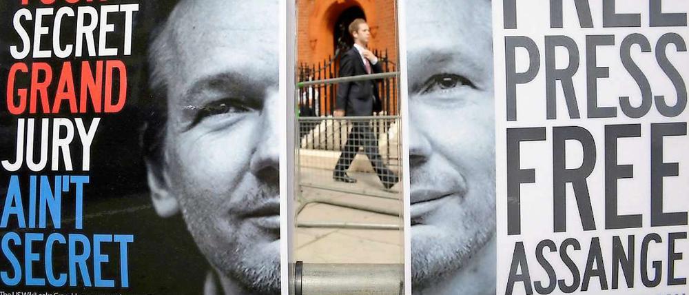 Assange befindet sich seit sieben Wochen in der Botschaft Ecuadors und lebt dort.