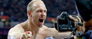 Spitzenwerte erzielte das ZDF mit der Übertragung des Diskusfinales der Männer. Bis zu 10,30 Millionen Zuschauer verfolgten, wie Robert Harting Gold gewann. Am Sonntag überträgt die ARD ab 9 Uhr die letzten Wettkämpfe, ab 21 Uhr 55 die Schlussfeier. 