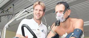 Grüner Bereich. Albas Vule Avdalovic beim Fitnesscheck am Montag im Unfallkrankenhaus Marzahn. Schwitzen wird der Serbe in den nächsten Tagen noch häufiger. 