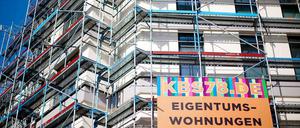 Auch in Kreuzberg werden neue Wohnungen gebaut. Niedriger werden die Mietpreise deswegen nicht.