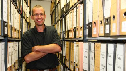 Tom Strohschneider (38) ist seit 1. August Chefredakteur des „Neuen Deutschland“. Der gebürtige Ost-Berliner folgt auf Jürgen Reents, der den Posten seit 1999 inne hatte.