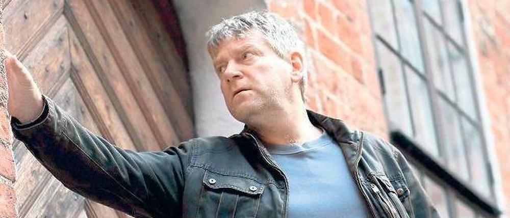 Zeitung ist ein gefährliches Geschäft. Steinfeld alias Wallander (hier gespielt von Kenneth Branagh) ermittelt in Schweden.