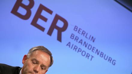 Ist seine Zeit vorbei? Rainer Schwarz, Flughafen-Geschäftsführer sieht einer ungemütlichen Aufsichtsratssitzung entgegen.