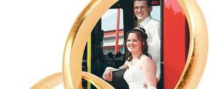 Ringfest. Andreas und Stephanie Schmitt am Tag ihrer Hochzeit.