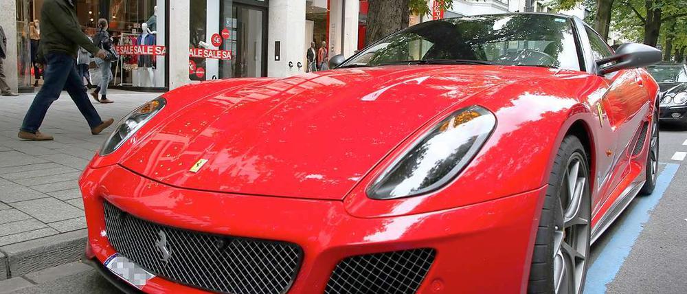 Mit dem Ferrari zum Hausbesuch? Ein Tierarzt hat's versucht - und scheiterte.