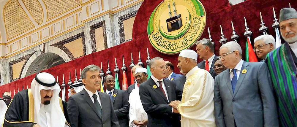 Auf einer außerordentlichen Sitzung des OIC wurde Syrien aus dem Verband islamischer Staaten ausgeschlossen.