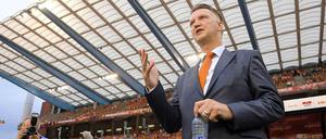 Gut gezählt, Herr van Gaal. Seine Mannschaft kassierte gegen Belgien vier Gegentore.
