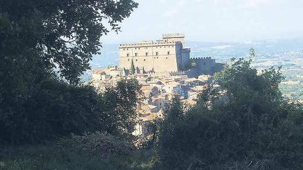 Castello Orsini in Soriano. Auch dieses mittelalterliche Schloss auf dem Monti Cimini in Mittelitalien steht zum Verkauf.
