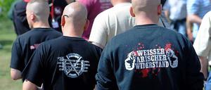 Rechtsextremisten begingen im ersten Halbjahr 2012 mehr als 6000 Straftaten, davon waren 256 Gewalttaten.