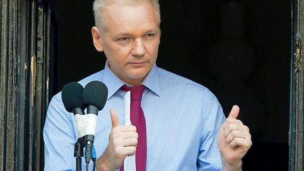 Julian Assange hält sich in der ecuadorianischen Botschaft in London auf. 