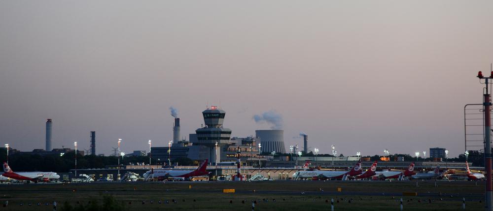 Länger offen? Flughafen Tegel. 