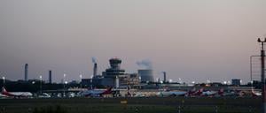Länger offen? Flughafen Tegel. 