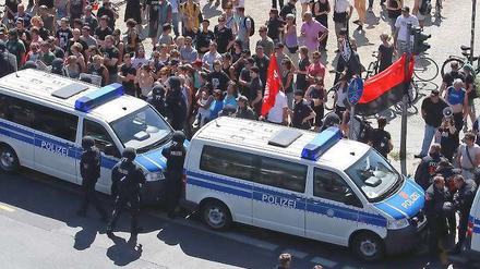 Wie nah darf Protest sein? Im Fall Rainer Schwarz entschieden die Behörden: Ziemlich nah dran.