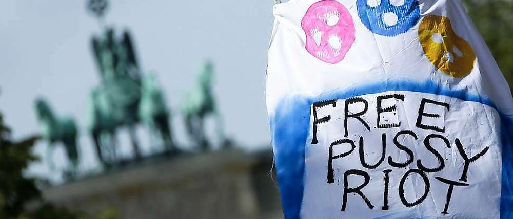 Bei dem Protest vor der russischen Botschaft am Tag der Urteilsverkündung entstand diese Aufnahme.