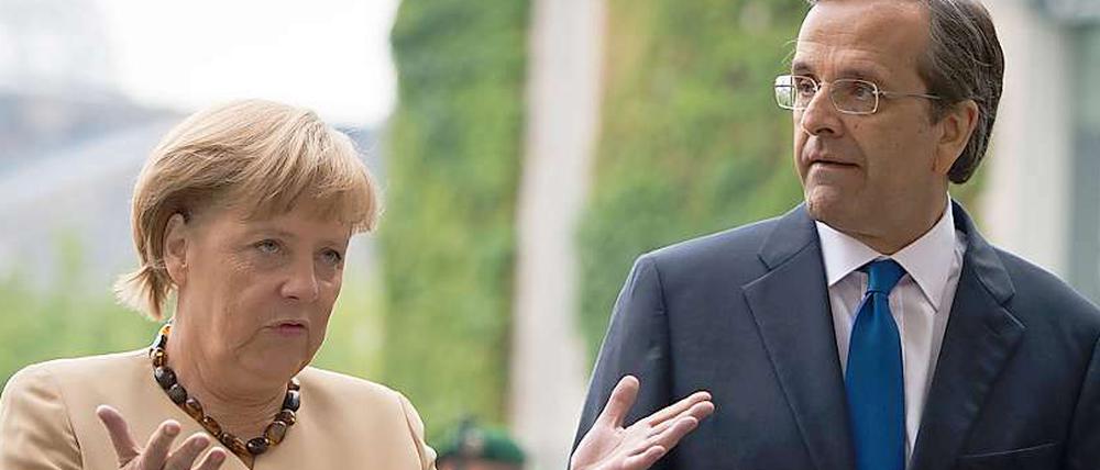 Angela Merkel empfängt den griechischen Ministerpräsidenten Antonis Samaras in Berlin.
