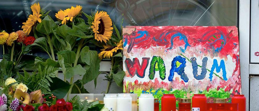 Trauer nach dem Familiendrama in Neuss.