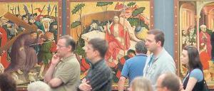 Zankapfel Alte Meister. Gedrängel am Sonnabend bei der 21. Langen Nacht der Museen in der Gemäldegalerie. Foto: dapd