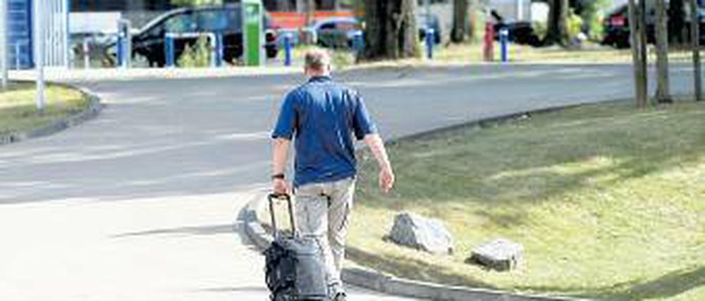 Oliver Reck rollt ab. Foto: dapd