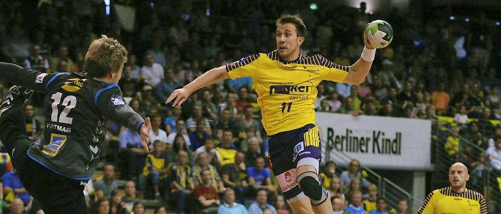 Gelungener Saisonauftakt: Die Füchse schlagen Minden mit 29:25.