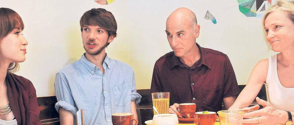 „Fügung und Glück“. Die Schwabes mit Sean Wehle aus Indiana.