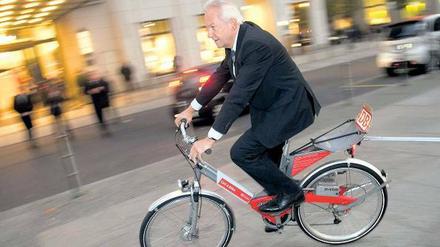 In Berlin konkurriert die DB-Tochter Call a Bike mit Nextbike. Bahnchef Rüdiger Grube testet noch.
