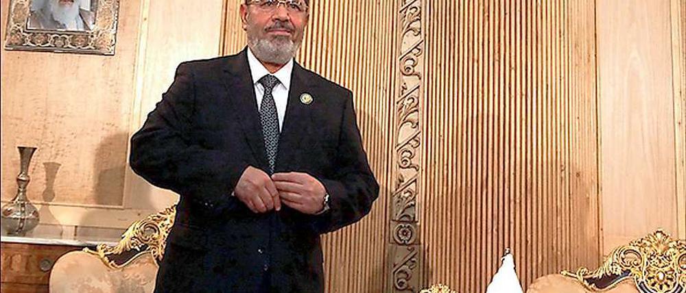 Historischer Besuch. Ägyptens Präsident Mursi bei seiner Ankunft in Teheran. Irans Führung hatte von dem islamistischen Präsidenten einen Schulterschluss erhofft.