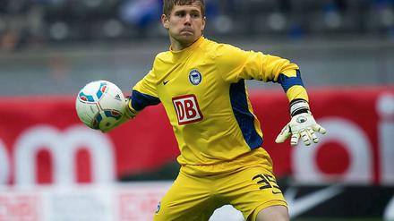 Wohin mit der Energie? Thomas Kraft kehrt beim Derby gegen Union ins Tor von Hertha BSC zurück. 