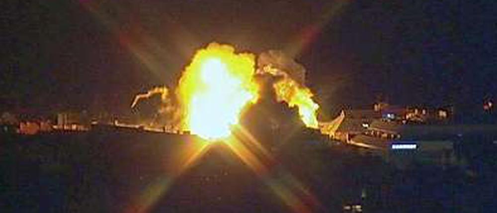 Ein Feuerball über München bei der Sprengung einer Weltkriegsbombe.