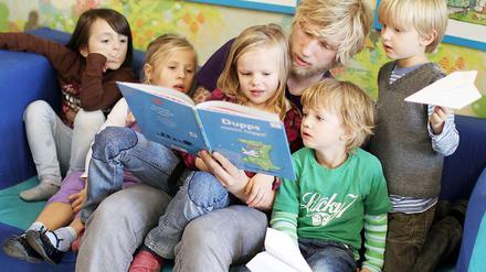 Männliche Kita-Erzieher sind in Deutschland immer noch eine seltene Ausnahme.